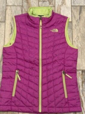 The North Face girls youth large 14/16 purple Thermoball vest